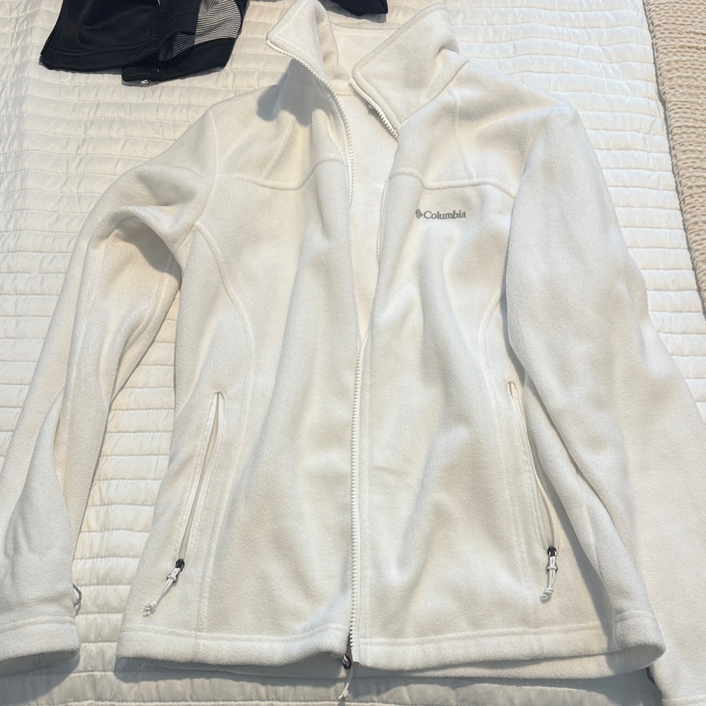 Columbia Women's Soft White Fleece Jacket